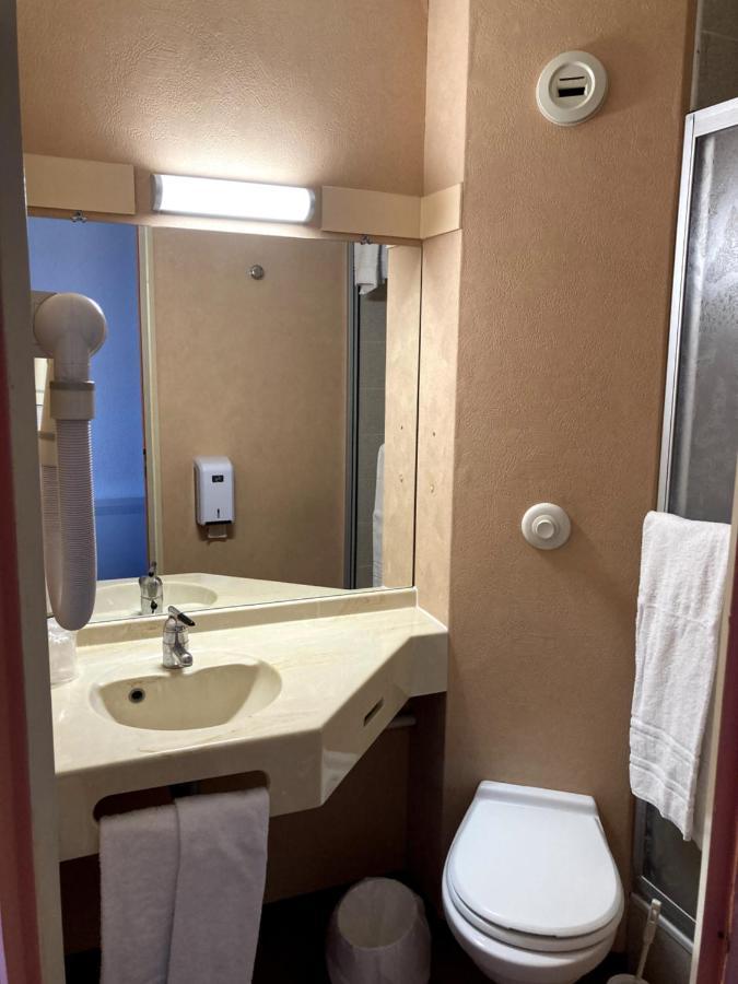 Brit Hotel Essentiel Moulins Avermes Kültér fotó