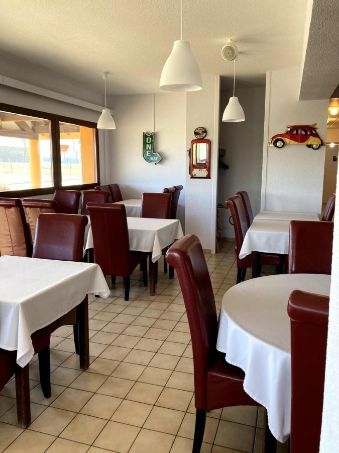 Brit Hotel Essentiel Moulins Avermes Kültér fotó