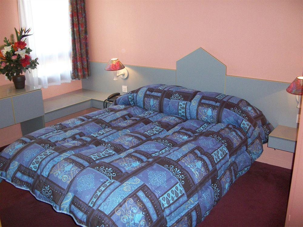Brit Hotel Essentiel Moulins Avermes Kültér fotó
